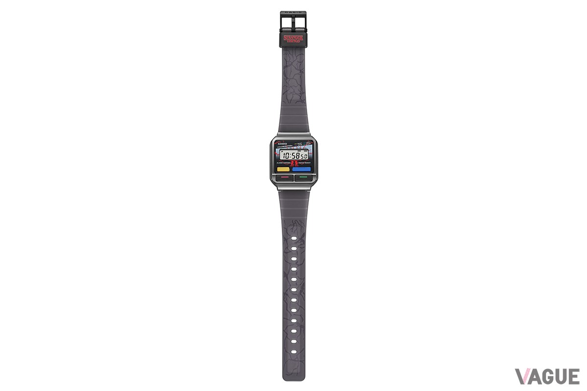 スケルトンバンドにも「裏側の世界」の象徴である触手のモチーフをあしらう