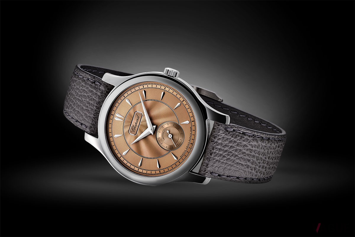 「L. U. C 1860」自動巻き、ルーセントスティール™ケース、グレーグレインカーフスキン、ケースサイズ36.5㎜。30m防水。価格326万7000円