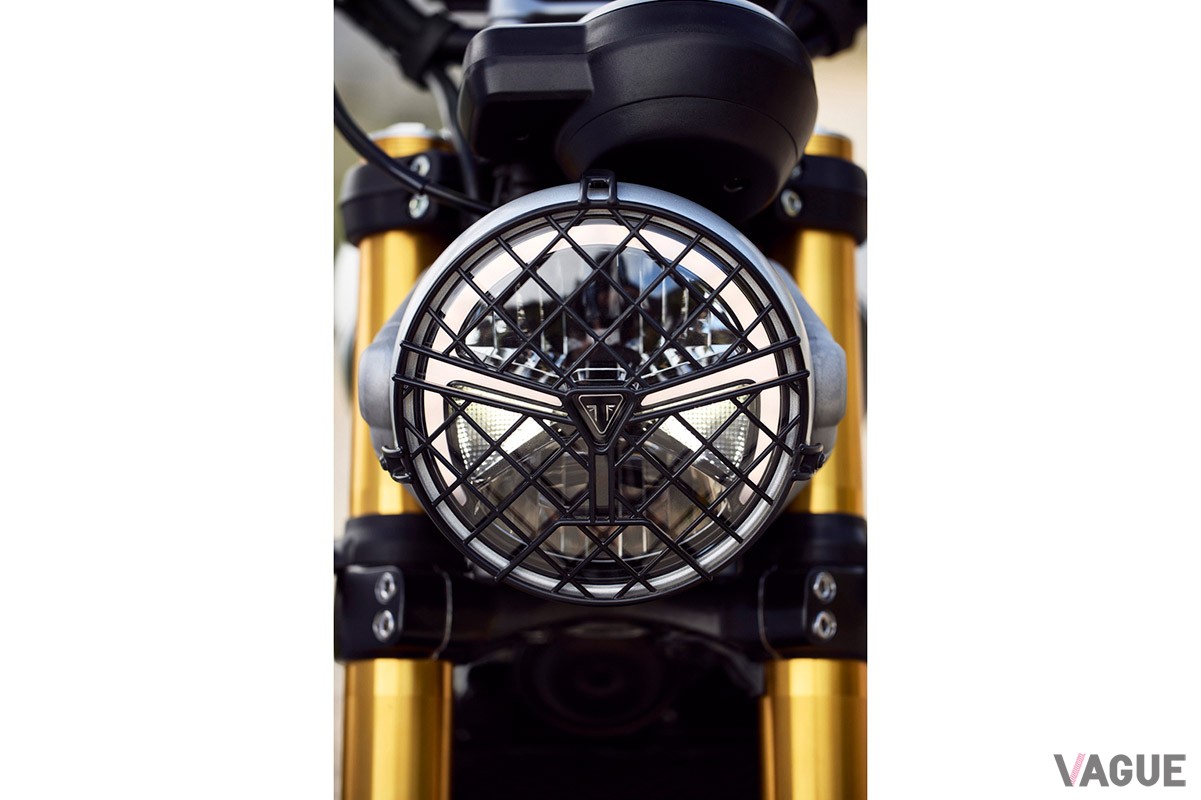 トライアンフ「スクランブラー400X」は、ルックスだけでなくライディングポジションや走破性などもスクランブラーモデルらしさが満点