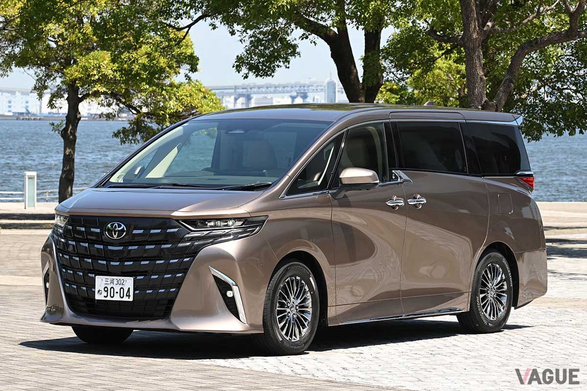 トヨタ新型「アルファード」のエグゼクティブラウンジ