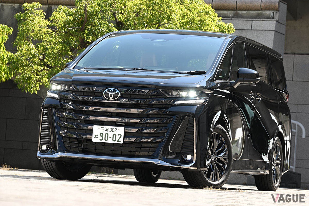トヨタ新型「ヴェルファイア」