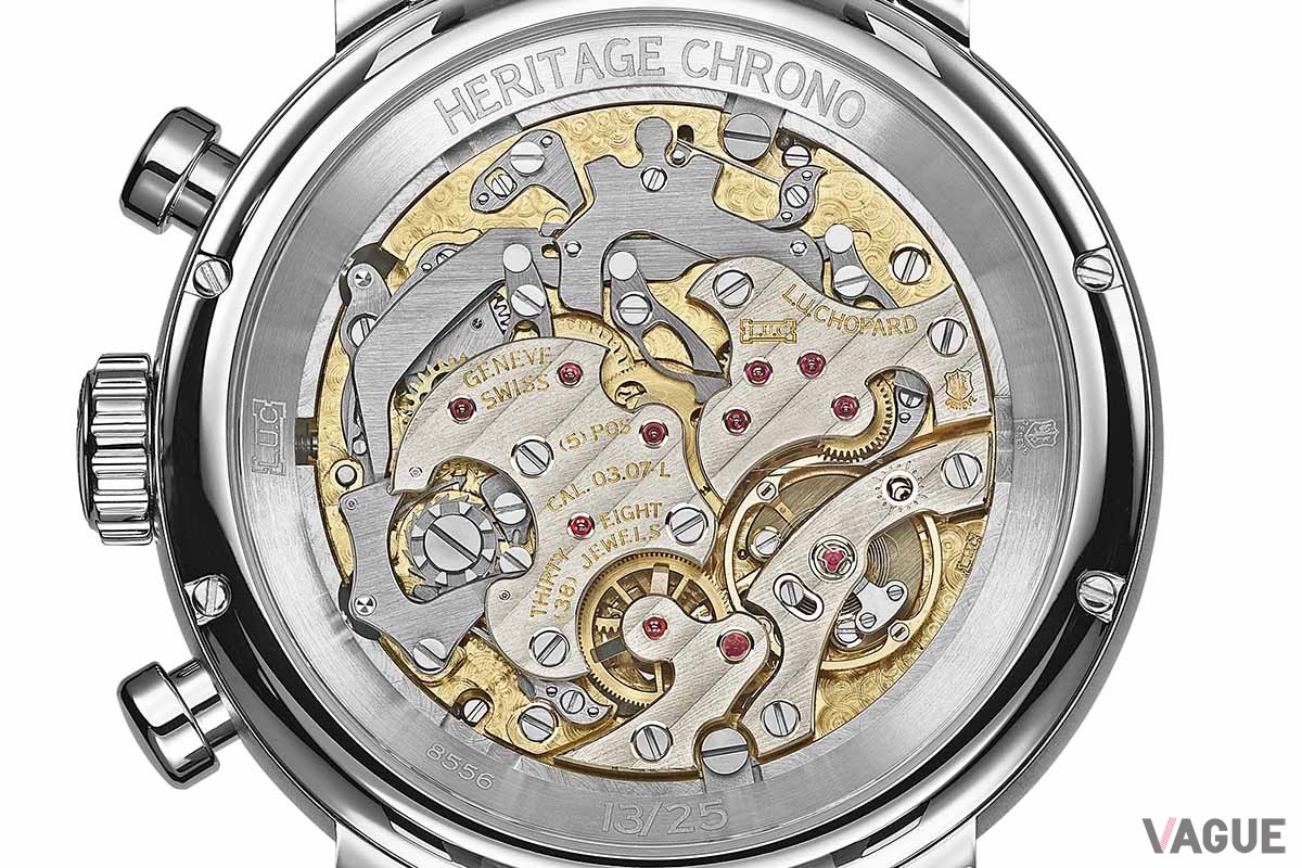 搭載されるクロノグラフムーブメント「L. U. C 03.07-L」。時刻設定時にスモールセコンド針がゼロに戻るシステム、回転式ハンマーとエラスチックアームを用いたクロノグラフリセットシステム、垂直クラッチシステムと、4つの特許を取得している