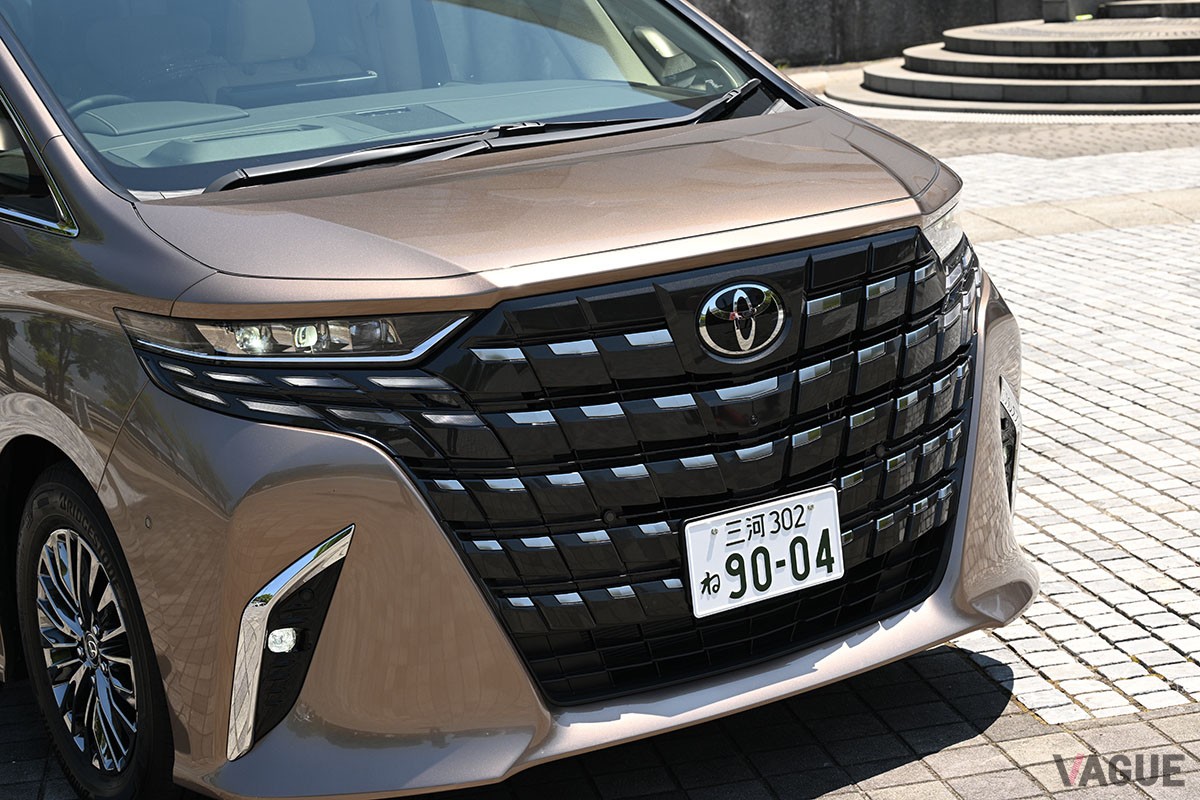 トヨタ新型「アルファード」のエグゼクティブラウンジ