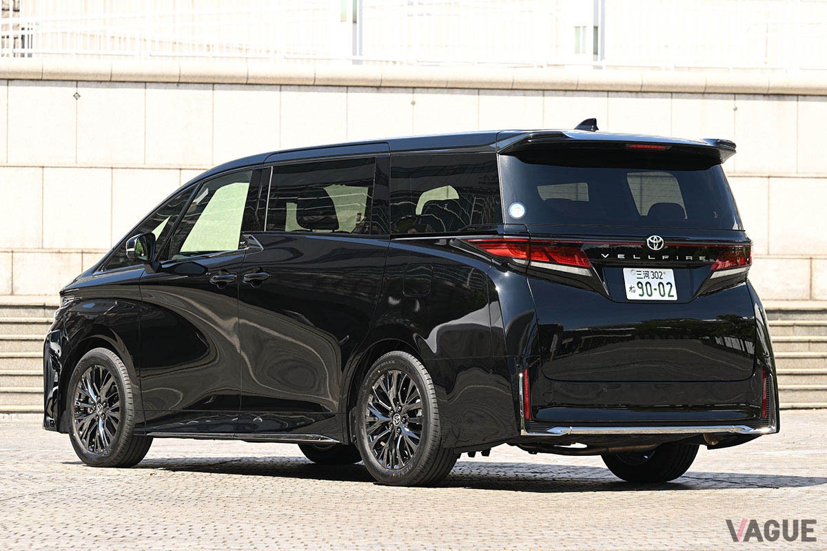トヨタ新型「ヴェルファイア」