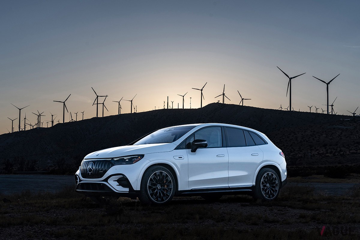 ノーマルモデルに対して最高出力で218ps、最大トルクで92Nm強化。AMGらしい走りを見せつけるメルセデスAMG「EQE53 4マチック＋ SUV」