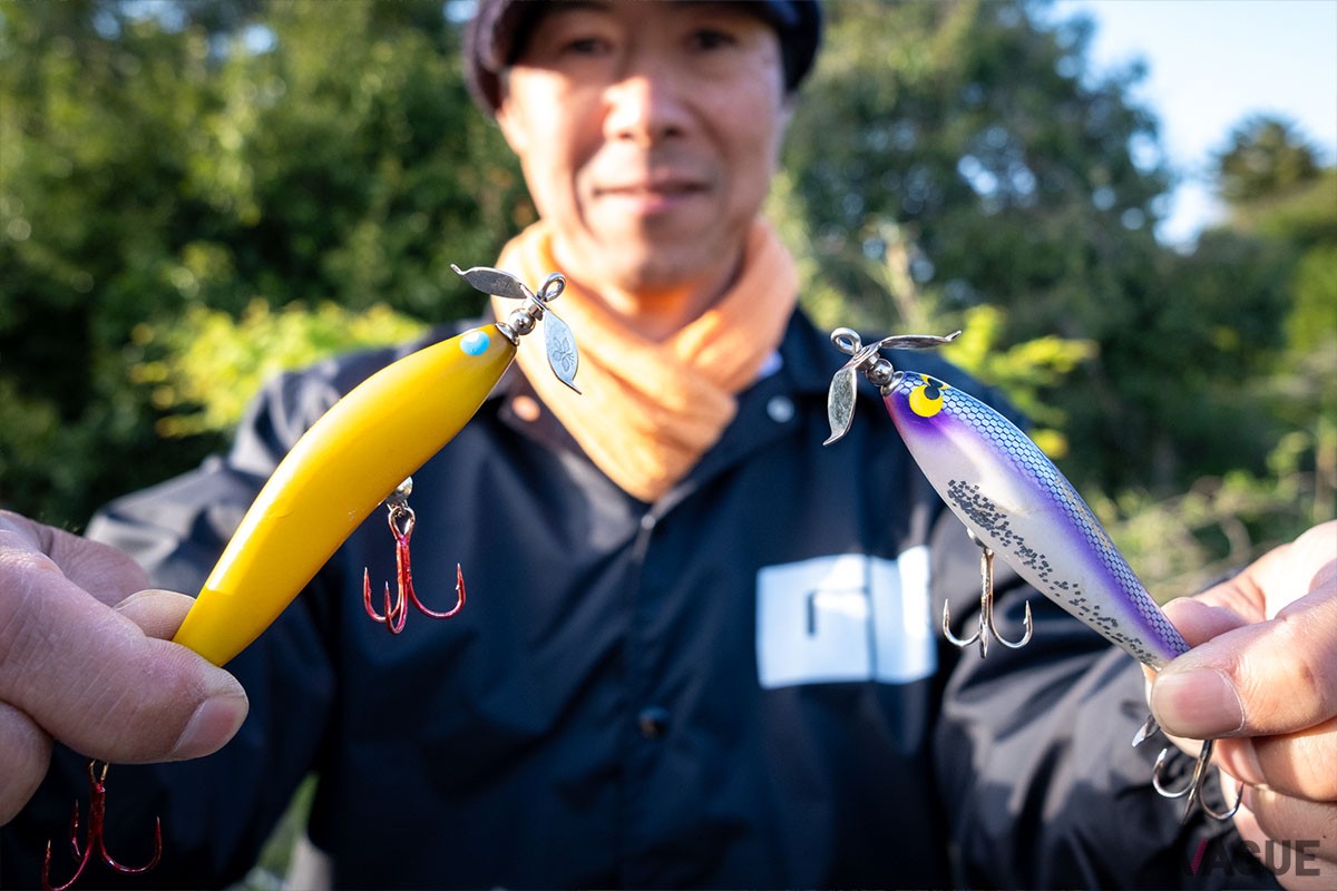 本日のヒットルアーはガウラクラフトの2つのダブルスイッシャー。写真左の「ツイーコイール」（4950円、消費税込以下同）はただ巻き特化型で、右の「コイーグー」（5060円）は多彩なアクションが可能