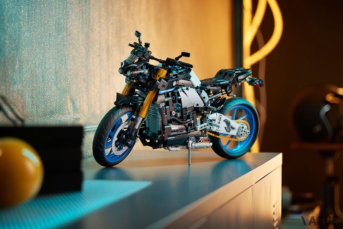 ヤマハの人気ネイキッドバイク「MT-10 SP」をモデルアップした「大人レゴ」シリーズ最新作「レゴ テクニック ヤマハ MT-10 SP」