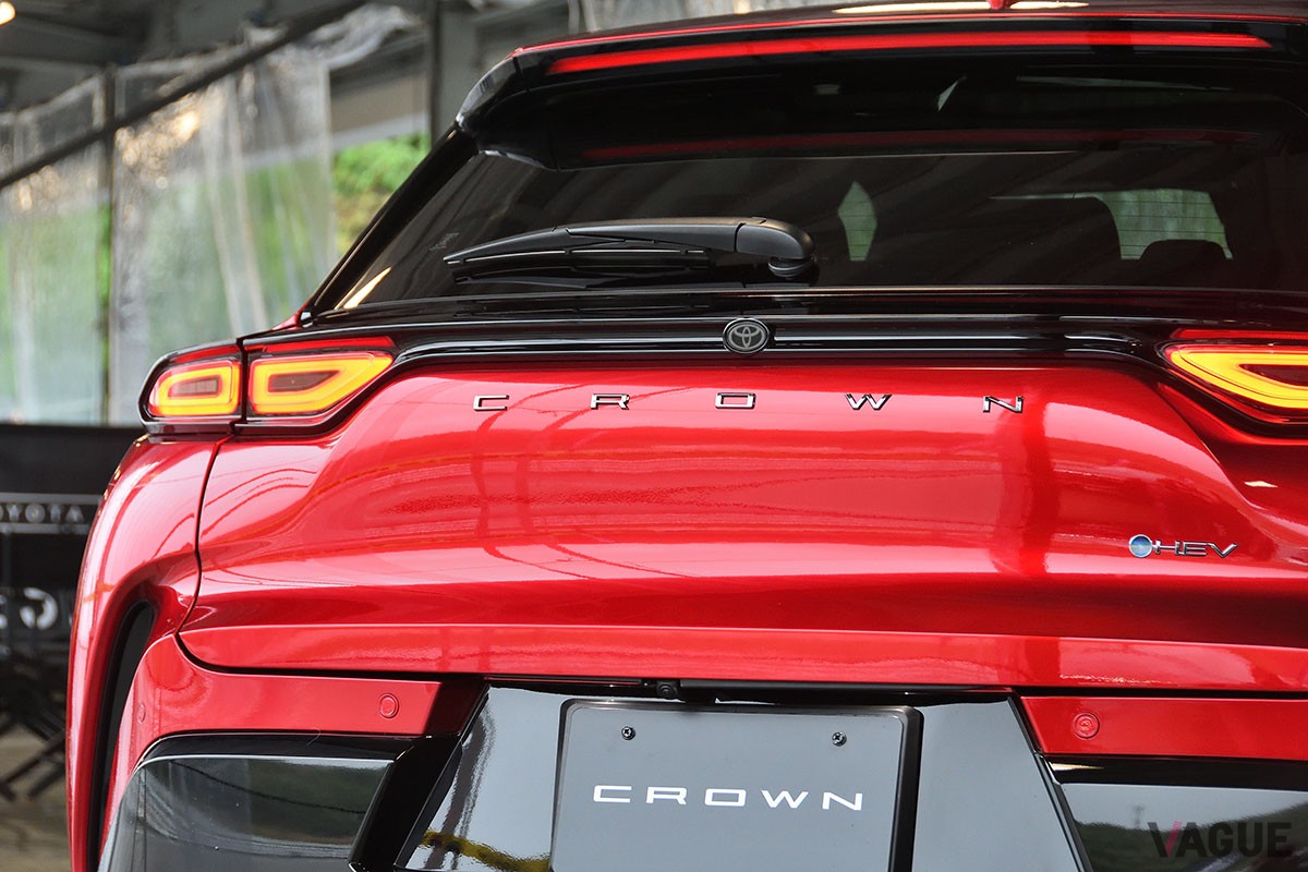 走りにこだわるならPHEV、ルックスや燃費重視ならHEVと、好みによりパワートレインを選べるトヨタ新型「クラウン・スポーツ」