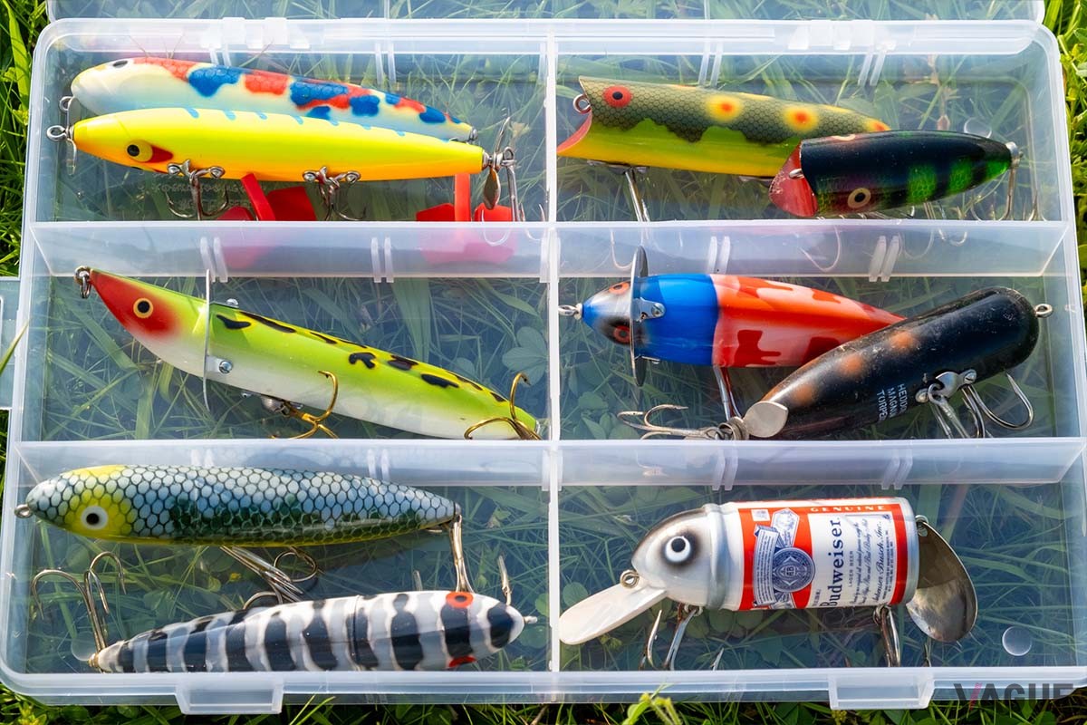 ヘドンやスミスウィックなど、往年の名作アメリカンルアーたち。「オリジナルザラスプーク」（写真左下）や「バド」（写真右下）など、ファニーでレトロなフォルムですが、現代のプラッギングにも欠かすことのできないポテンシャルを持ちます