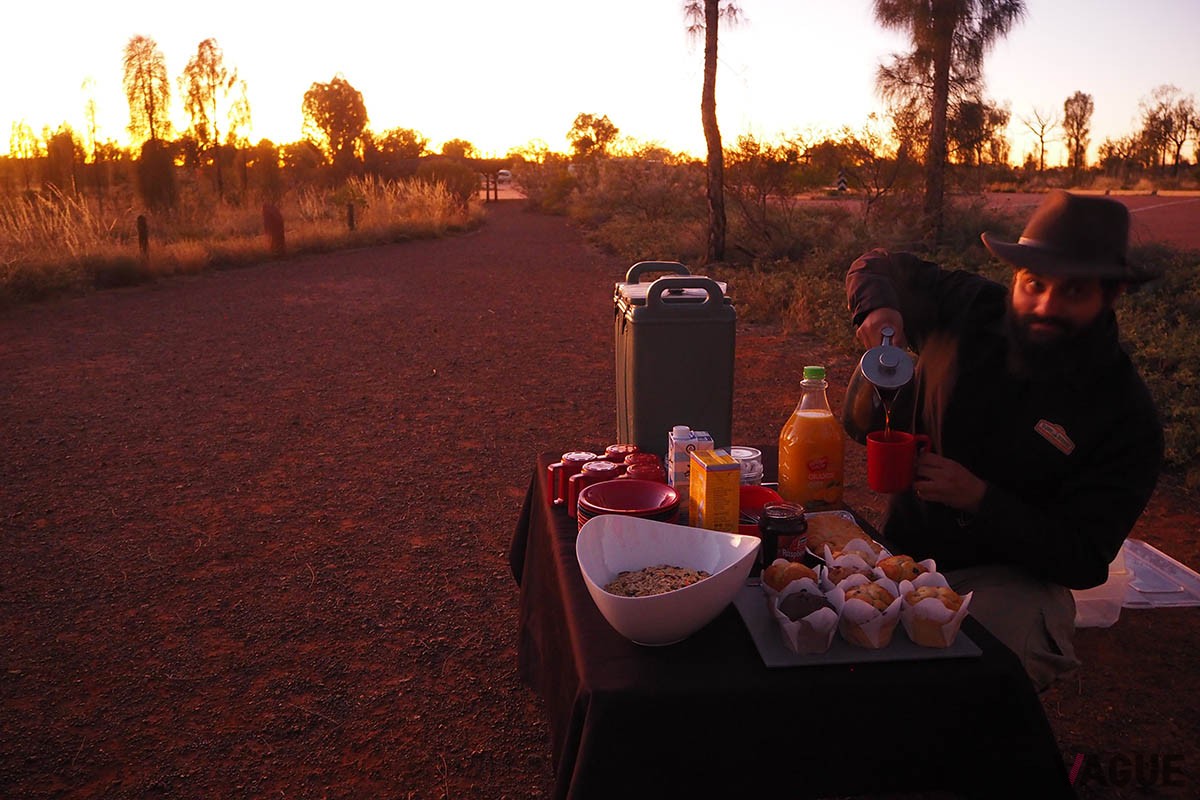 セグウェイツアーでは、まず日の出を見ながら朝食を。フレンチプレスの美味しいコーヒーやマフィンを楽しみながら。