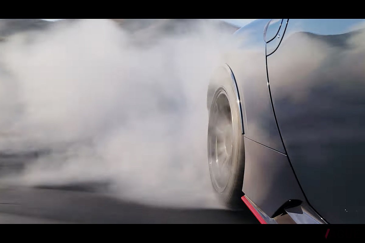 正式発表が待たれる日産の新型「Z NISMO」だが、そのトランスミッションがATのみになるとのウワサがSNS上をにぎわせている