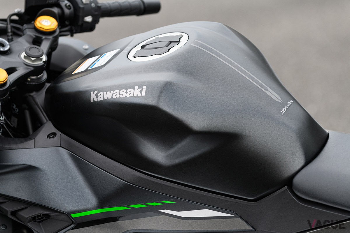 カワサキ新型「Ninja ZX-4R SE」