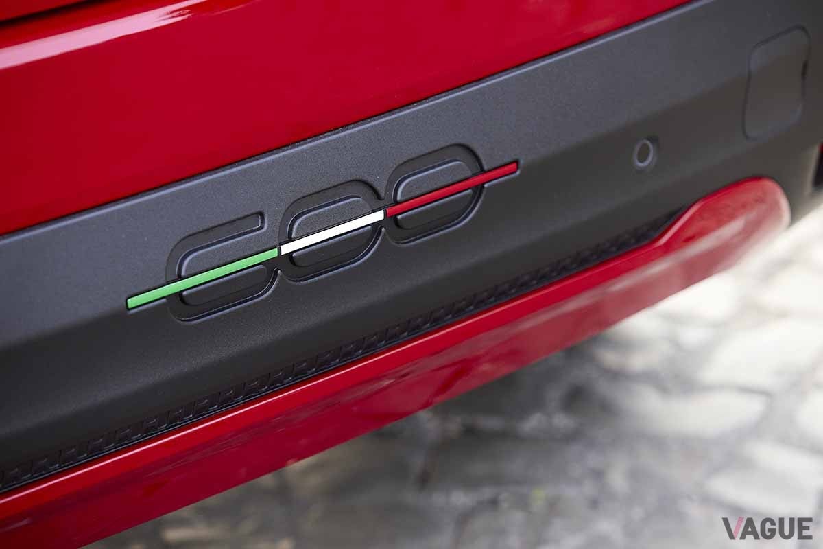 まもなく日本に上陸する予定のフィアット新型「600e」