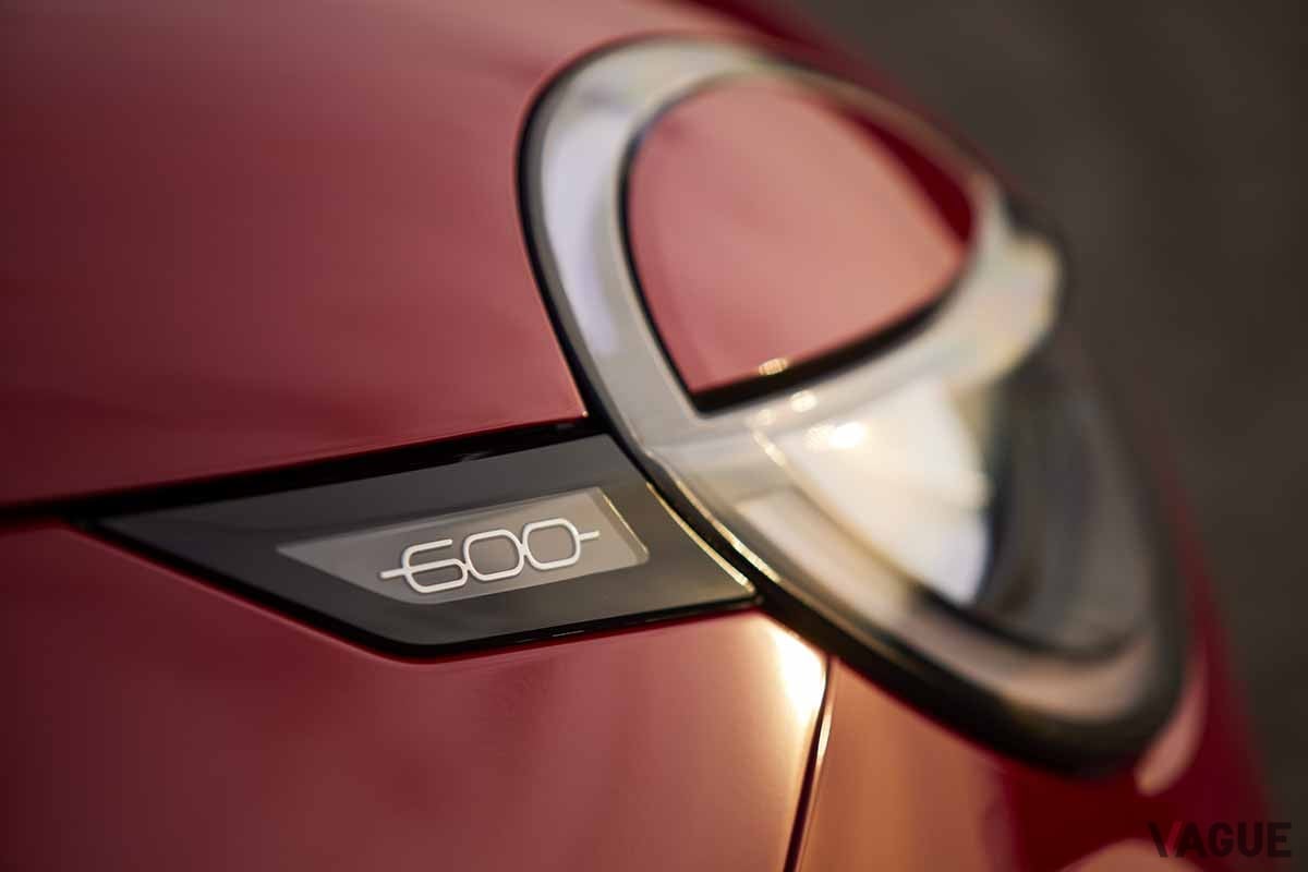 まもなく日本に上陸する予定のフィアット新型「600e」