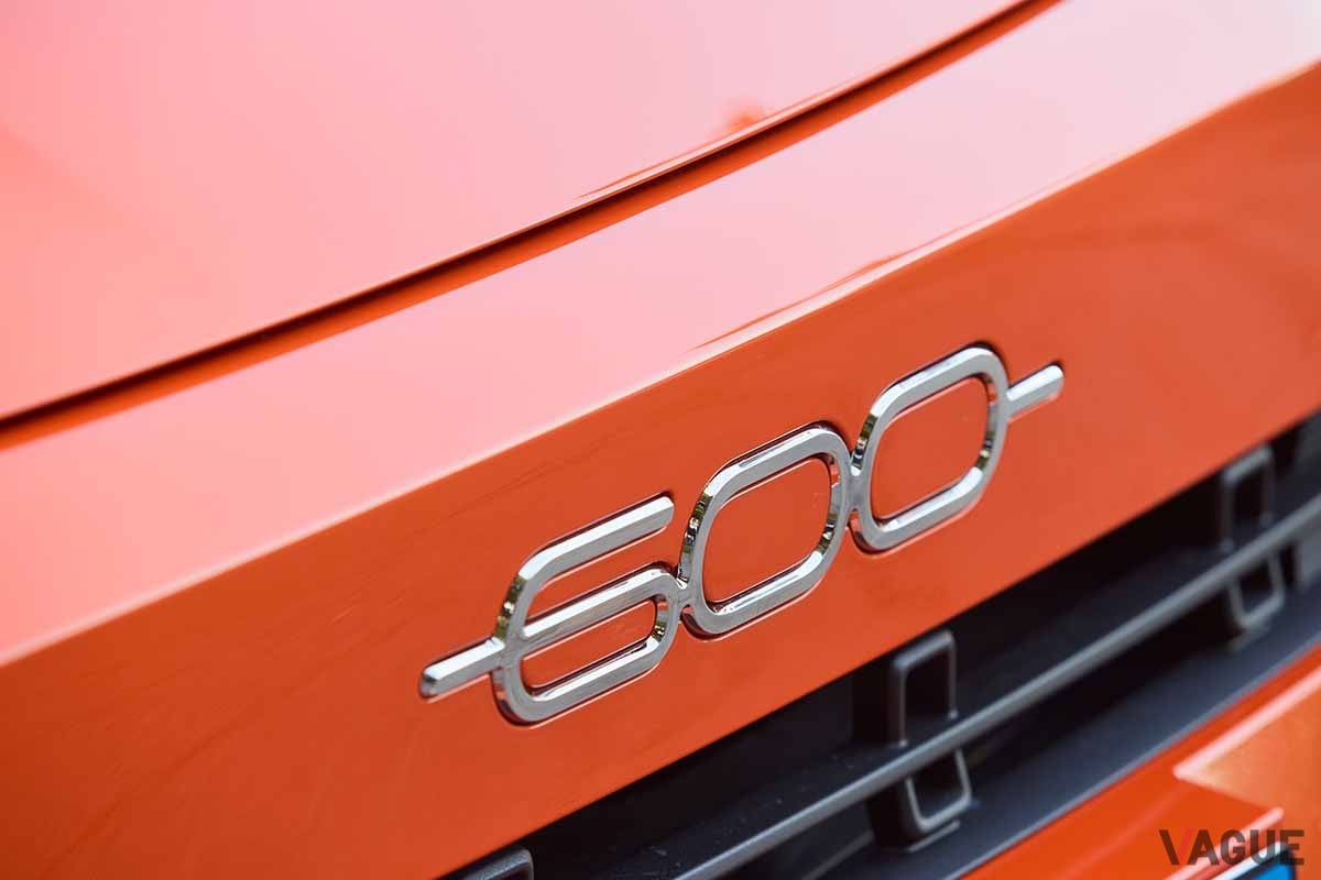 まもなく日本に上陸する予定のフィアット新型「600e」