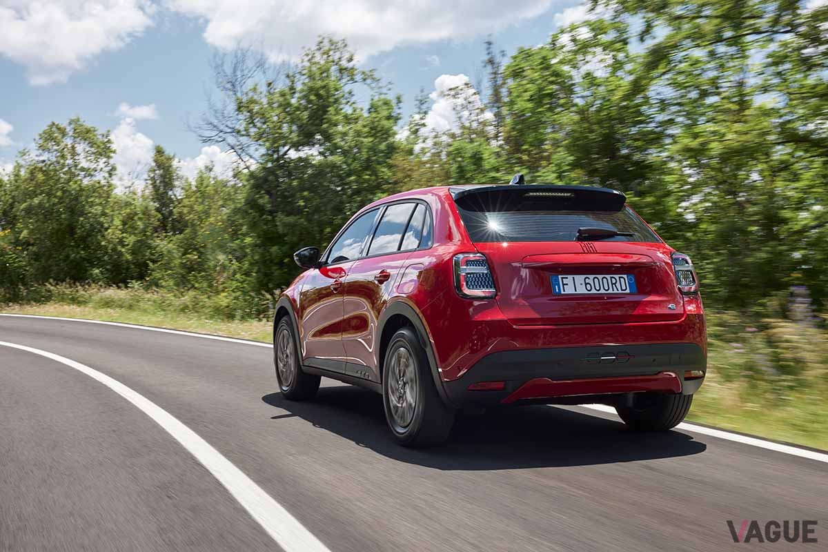 まもなく日本に上陸する予定のフィアット新型「600e」
