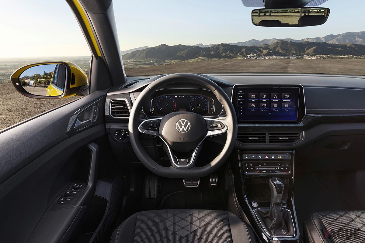 VW改良新型「Tクロス」のインテリア