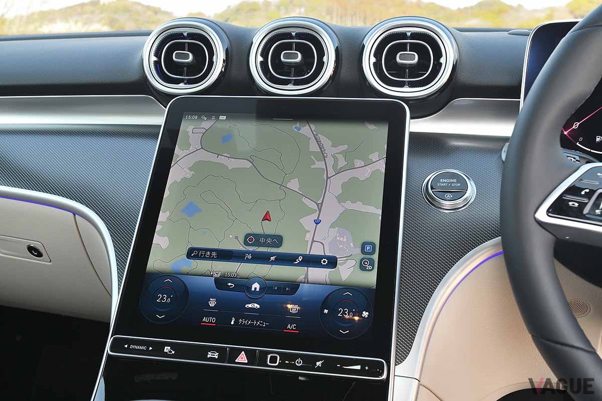 メルセデス・ベンツ新型「Cクラス」のインテリアにもタテ型のディスプレイを搭載