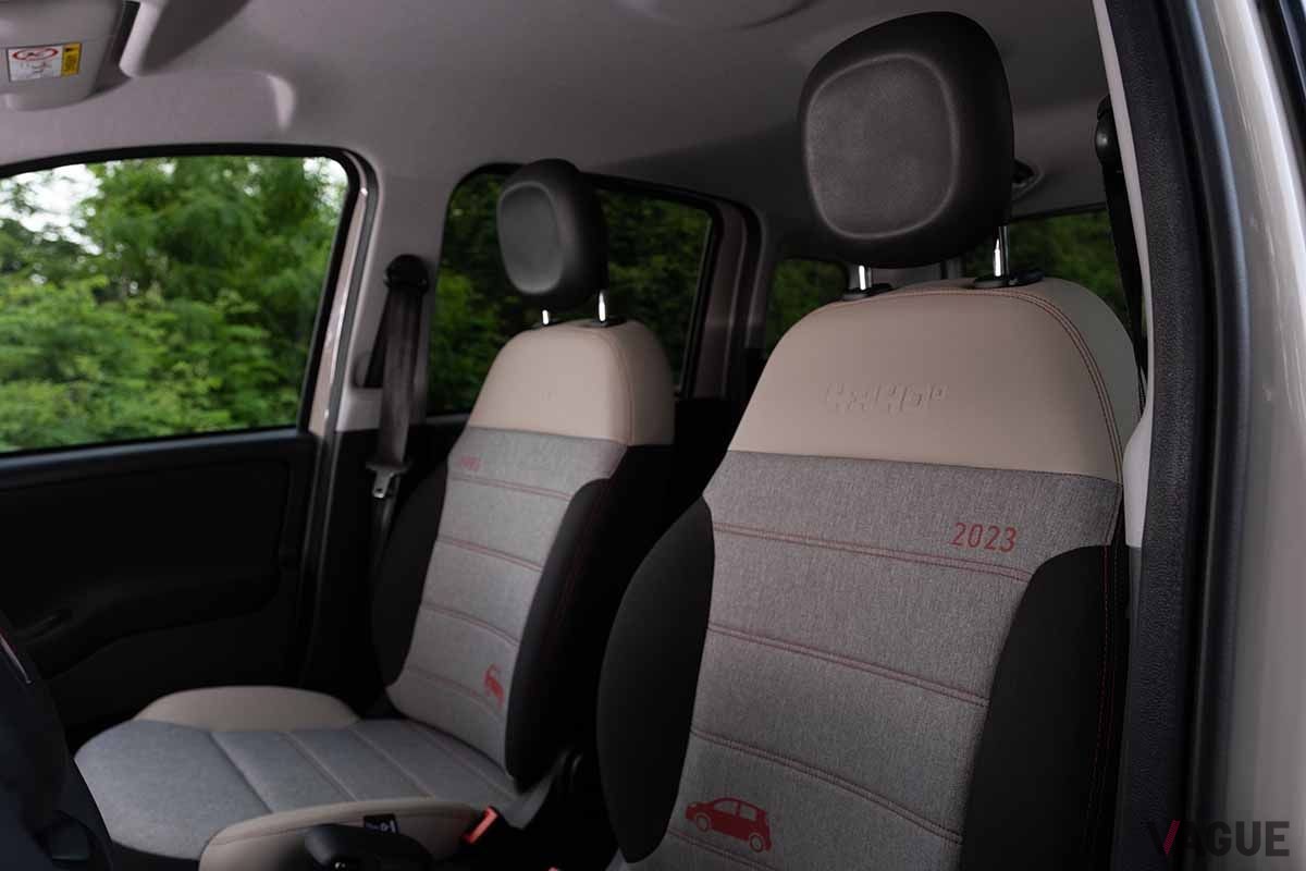 フィアットの限定車「パンダ4×40°」のインテリア