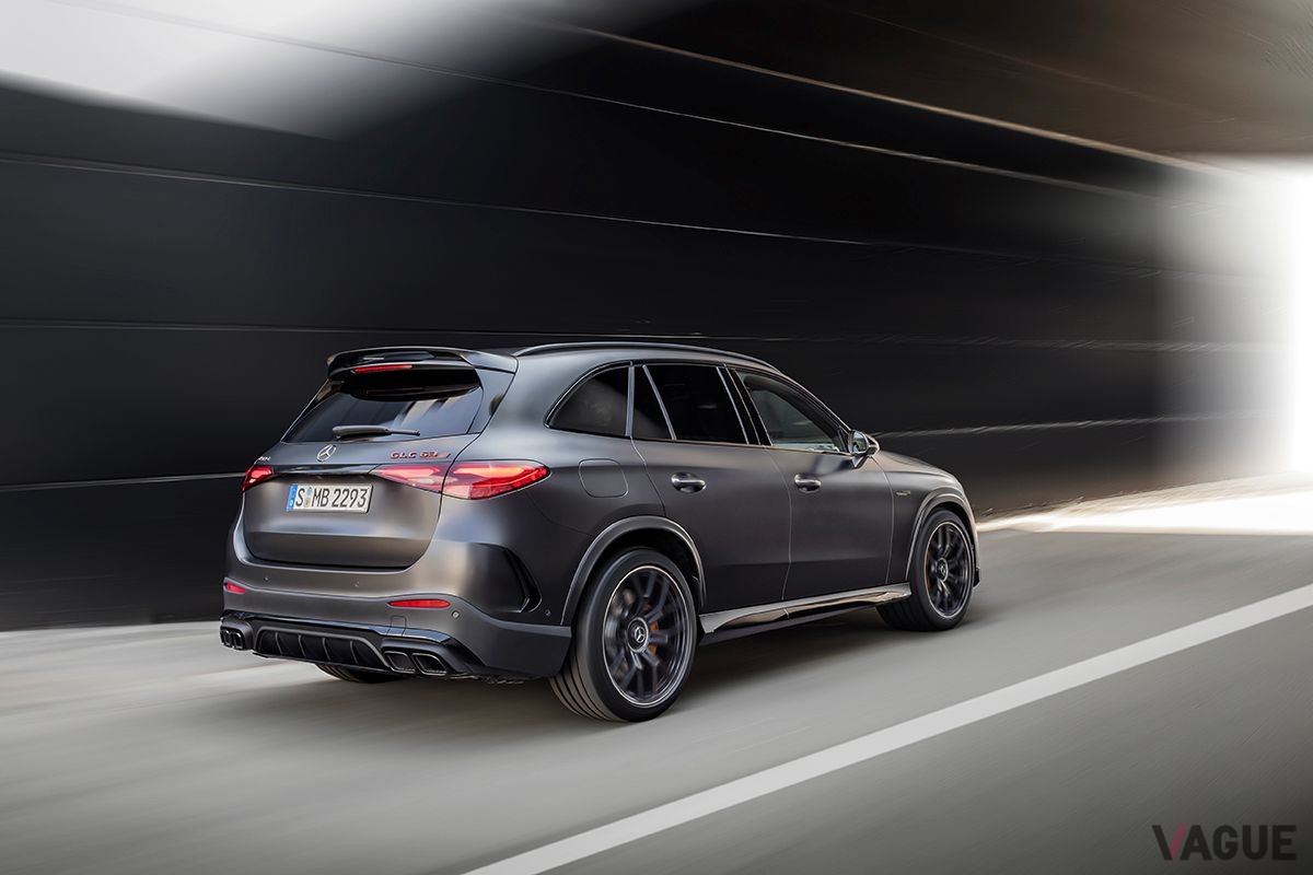 新型「メルセデスAMG GLC63SEパフォーマンス」