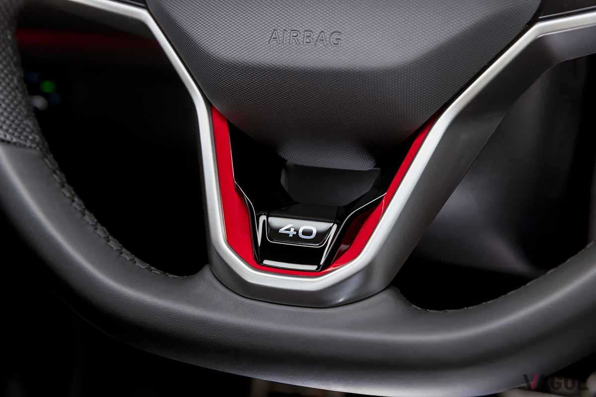 米国で登場したVW「ジェッタGLI 40周年記念エディション」のインテリア