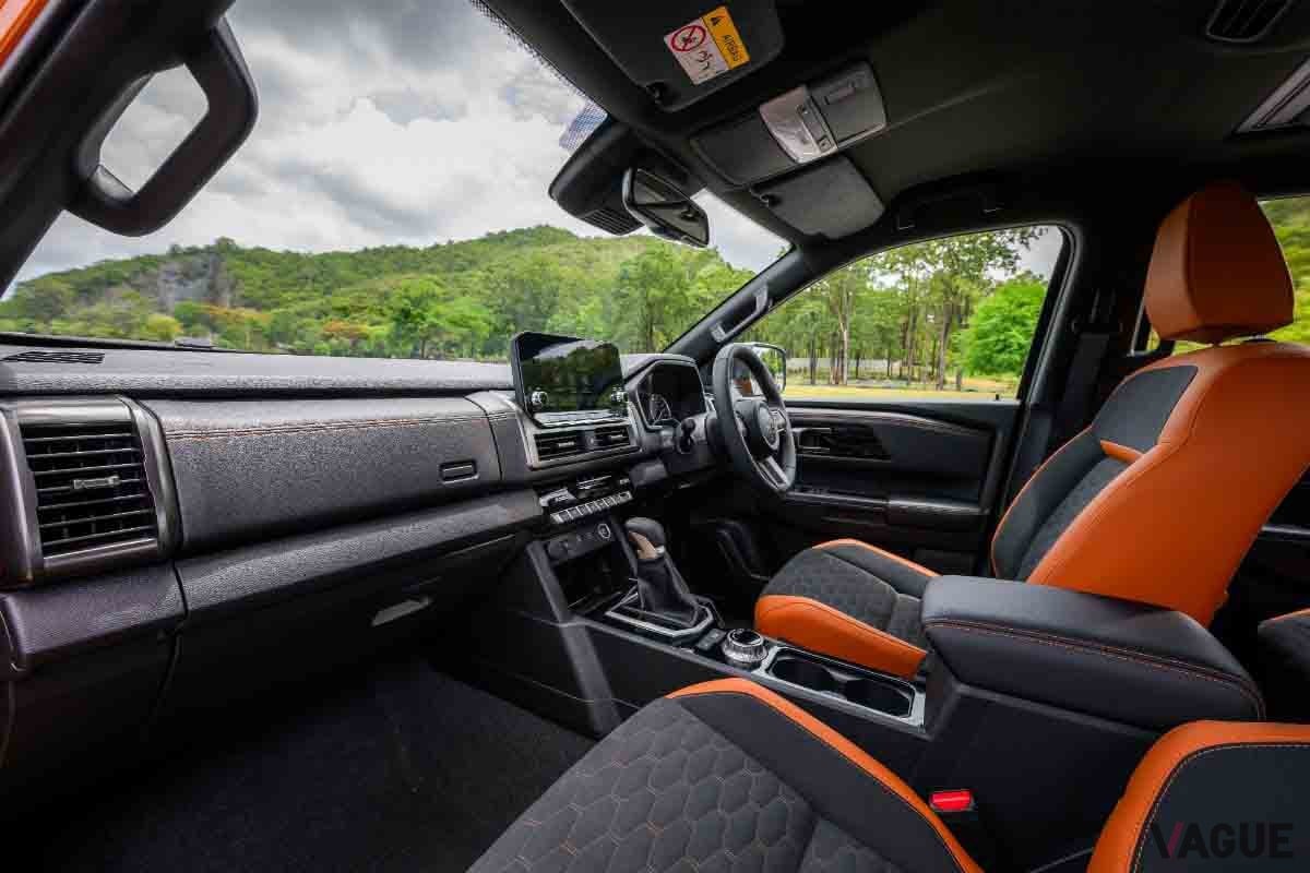 2024年2月に日本登場した三菱「トライトン」のインテリア