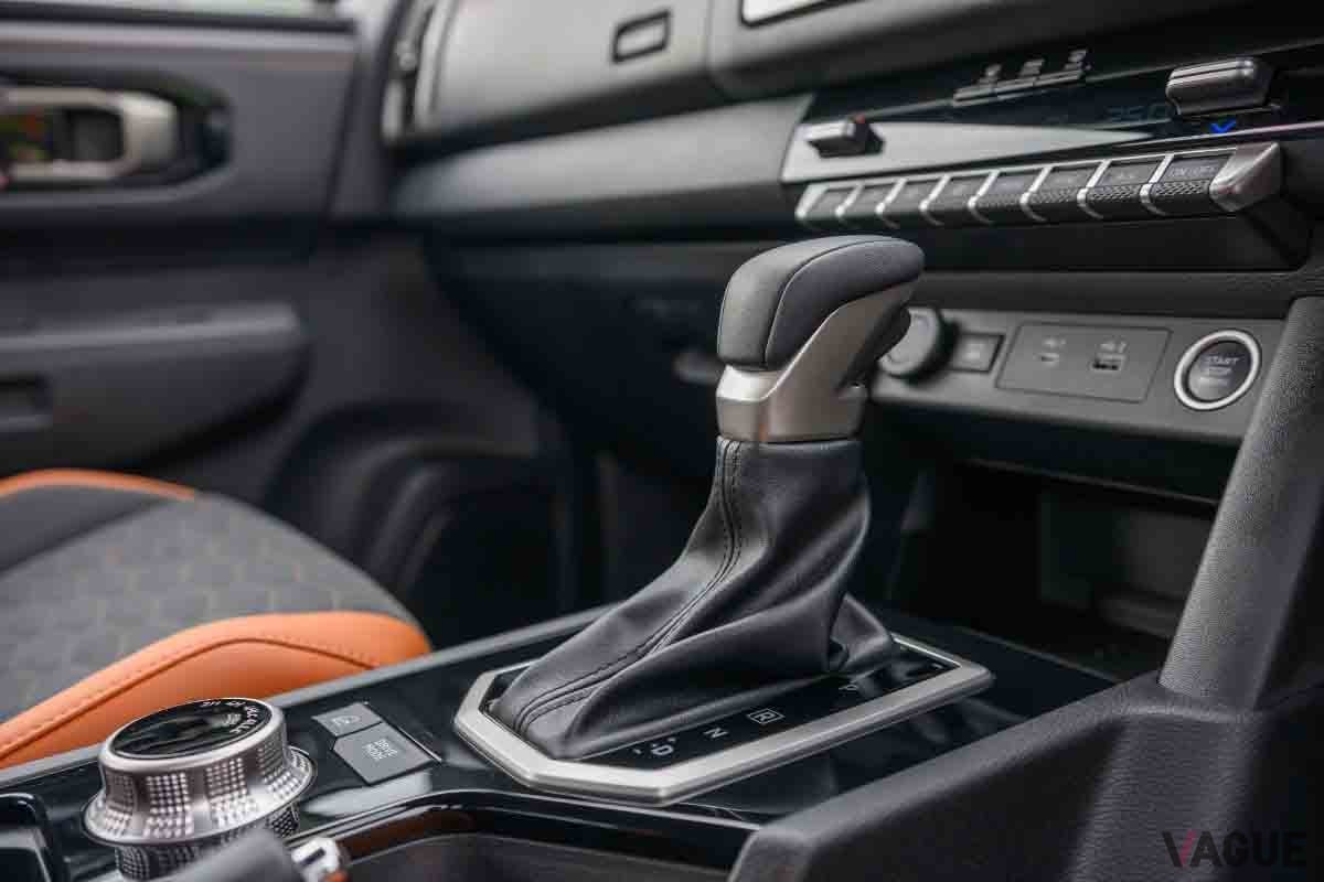 2024年2月に日本登場した三菱「トライトン」のインテリア