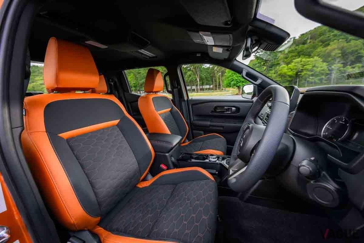 2024年2月に日本登場した三菱「トライトン」のインテリア