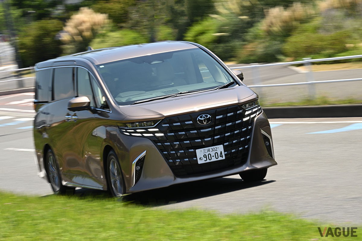 トヨタ新型「アルファード」のエグゼクティブラウンジ