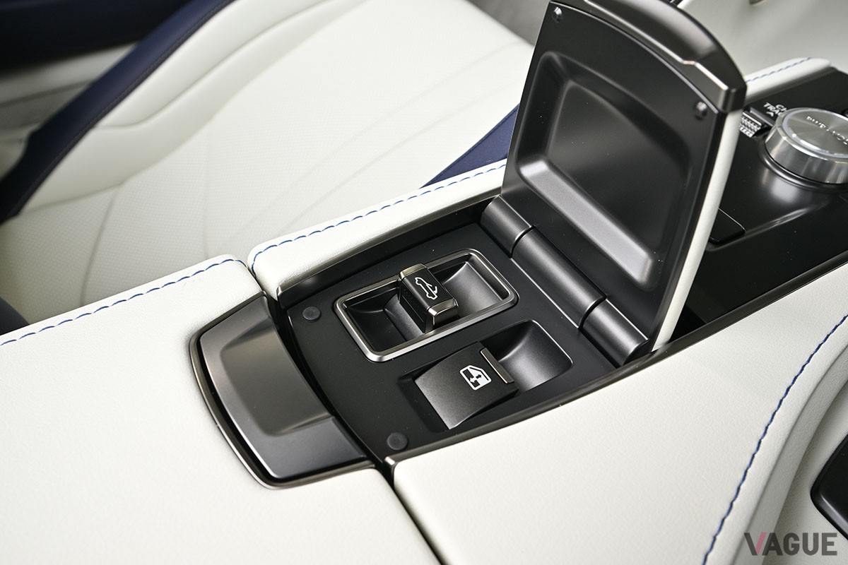 ムダと思える過剰さにこそ“ラグジュアリーさ”を感じられることを教えてくれたレクサス「LC500コンバーチブル」