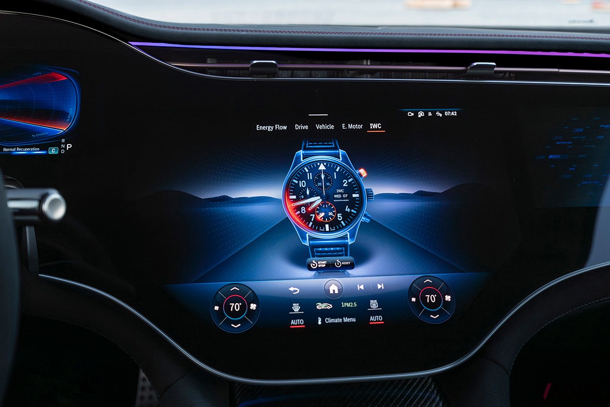 ノーマルモデルに対して最高出力で218ps、最大トルクで92Nm強化。AMGらしい走りを見せつけるメルセデスAMG「EQE53 4マチック＋ SUV」