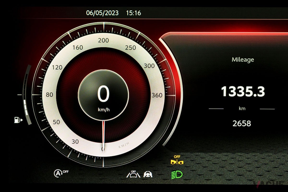従来の「DB11」から大幅に進化を遂げた上に、丹精込めたつくり込みによって味わいもより濃密になったアストンマーティン新型「DB12」