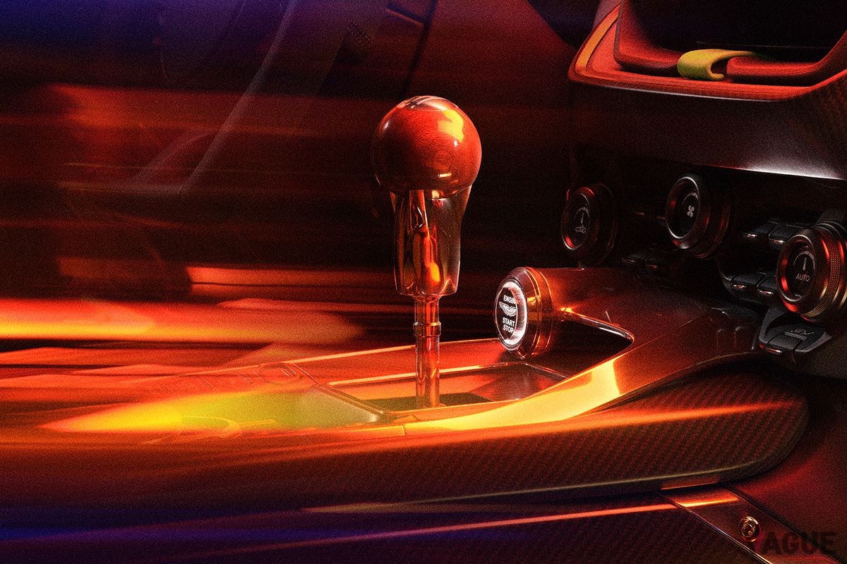 アストンマーティン新型「Valour」