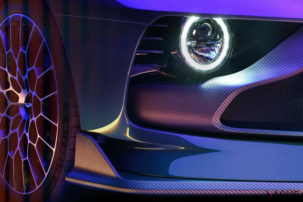 アストンマーティン新型「Valour」