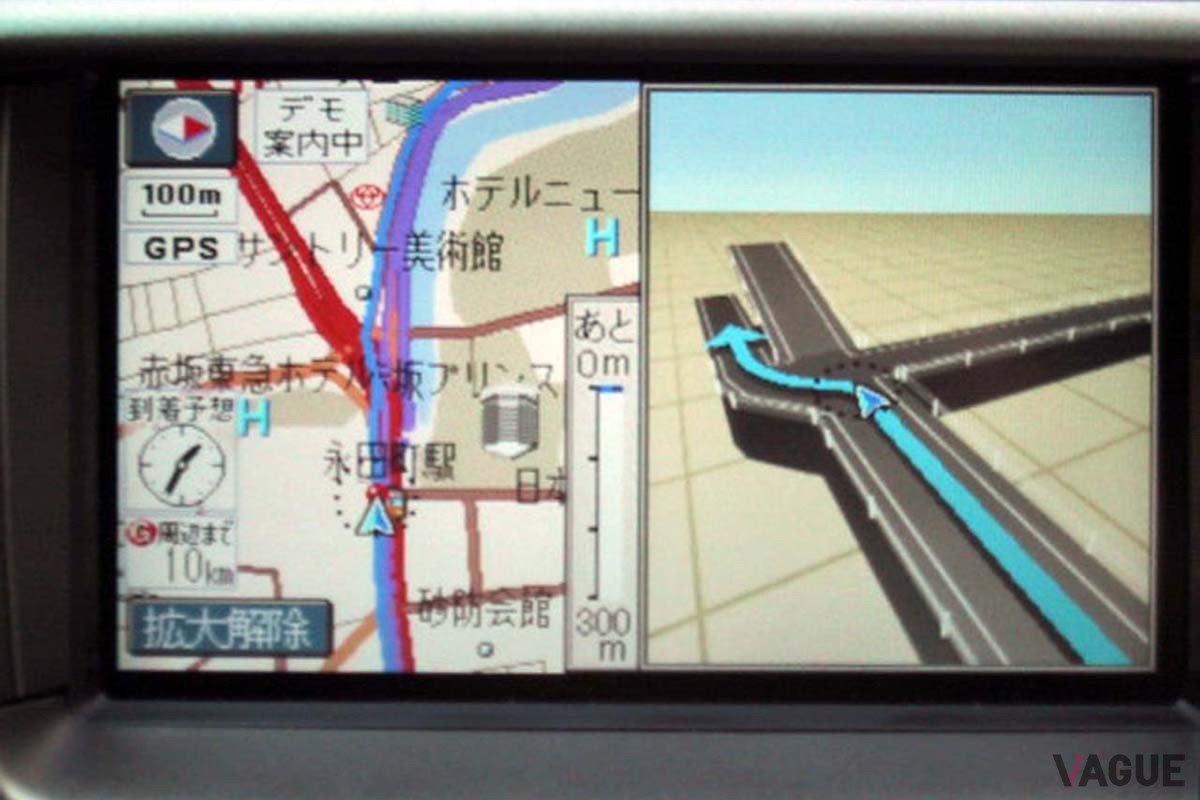 1992年に登場したトヨタ「セルシオ」GPSエレクトロマルチビジョン。音声ガイドを追加して「ボイスナビゲーションシステム」とした