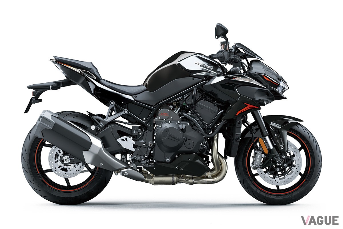 新カラーである“メタリックカーボングレー×エボニー”を採用したカワサキのスーパーネイキッドスポーツバイク「Z H2」