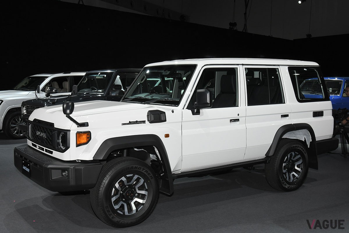 300系譲りのシート骨格を採用することで、トヨタ新型「ランドクルーザー70」のリアシートは従来よりも快適な座り心地が期待できる
