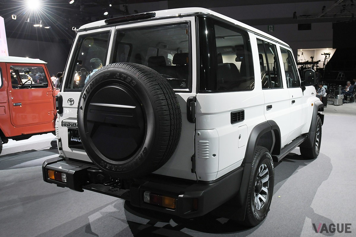 300系譲りのシート骨格を採用することで、トヨタ新型「ランドクルーザー70」のリアシートは従来よりも快適な座り心地が期待できる