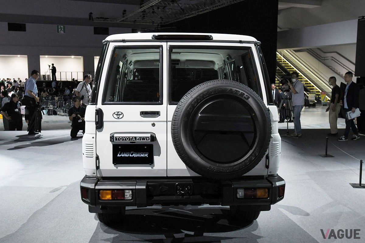 300系譲りのシート骨格を採用することで、トヨタ新型「ランドクルーザー70」のリアシートは従来よりも快適な座り心地が期待できる