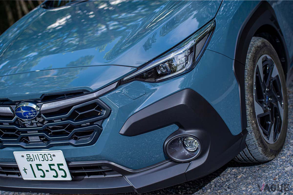 都市からフィールドへ軽快なドライバビリティで応えてくれるスバルの「クロストレック」（写真はオプション装着車の「クロストレック リミテッド」）