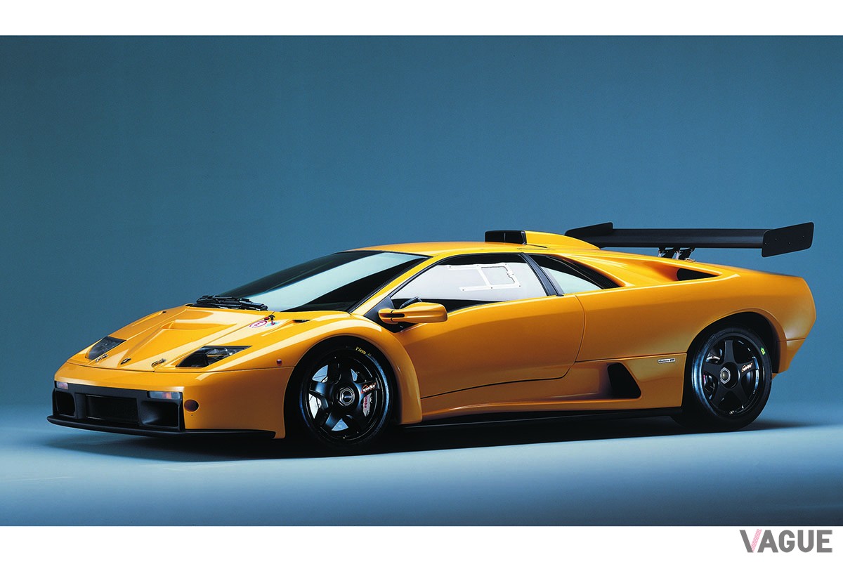 デザインのモチーフとなったのは、30台限定で市販された「ディアブロGTR」（C）ECCENTRICA CARS
