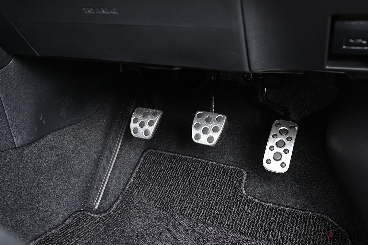 筆者が購入したトヨタ「GRカローラ」の「RZ」グレード