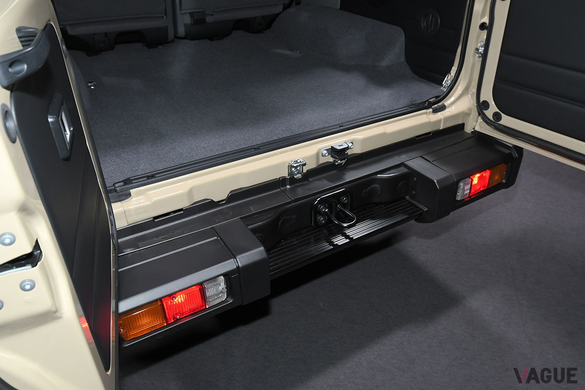 300系譲りのシート骨格を採用することで、トヨタ新型「ランドクルーザー70」のリアシートは従来よりも快適な座り心地が期待できる