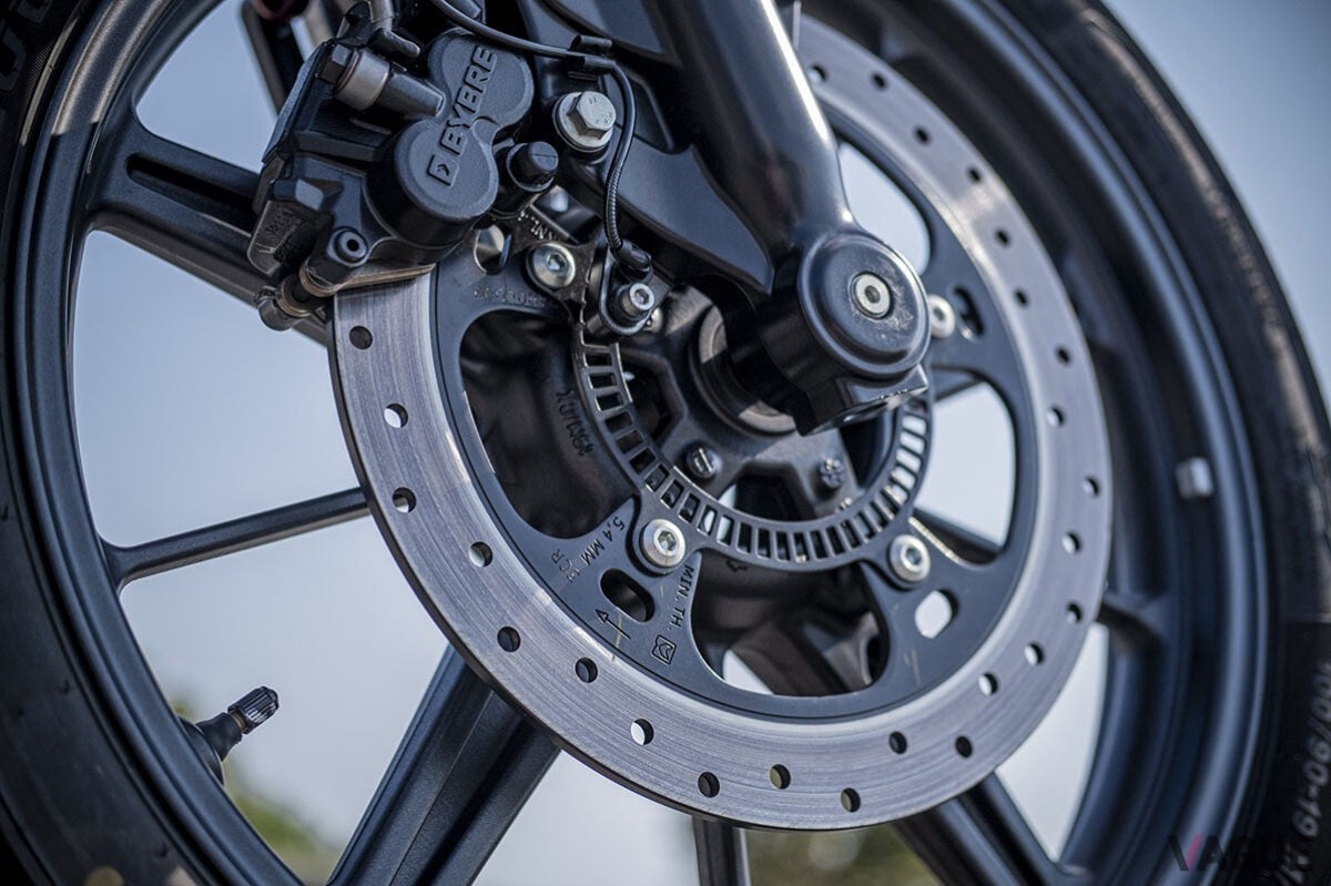 ロイヤルエンフィールド「スーパーメテオ650 Tourer」