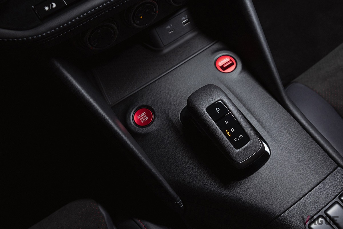 日産ワークスのNISMOがチューニングしたRZ34型のハイパフォーマンスモデル「フェアレディZ NISMO」（写真は北米仕様）