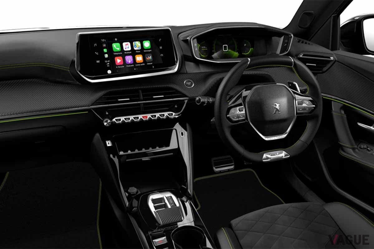 プジョーの特別仕様車「2008GTプレミアムエディション」のインテリア