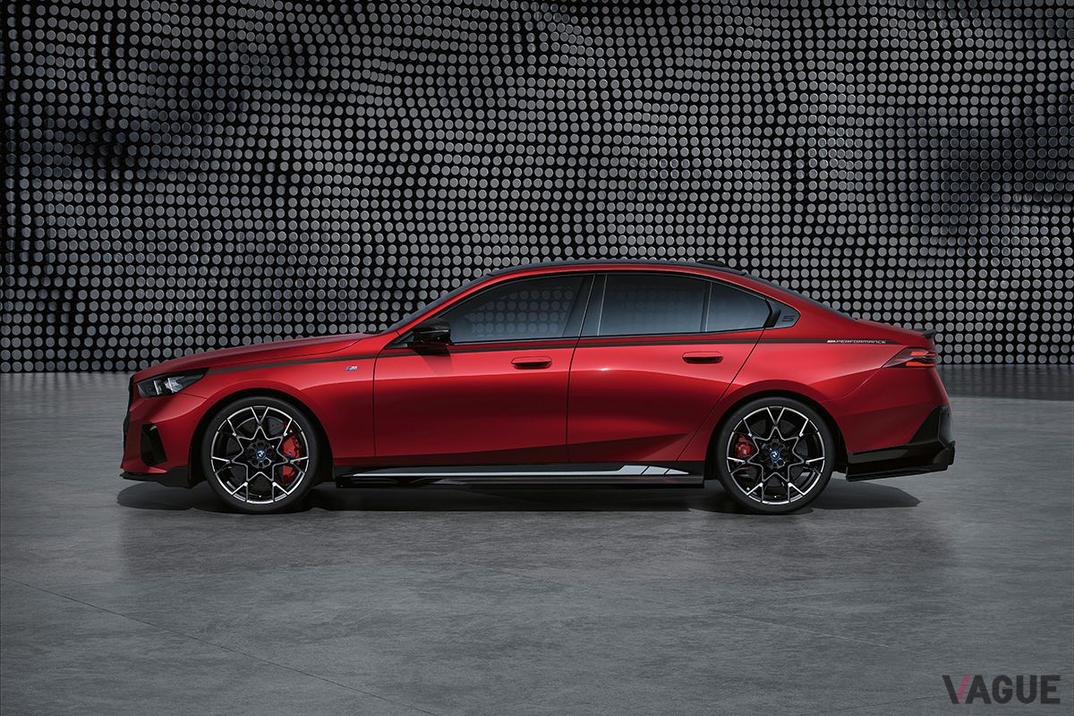 BMW新型「5シリーズ」（Mパフォーマンスパーツ装着車）