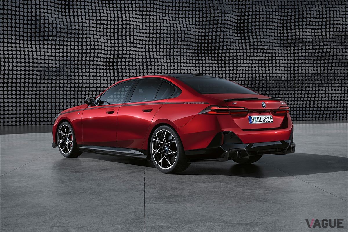 BMW新型「5シリーズ」（Mパフォーマンスパーツ装着車）