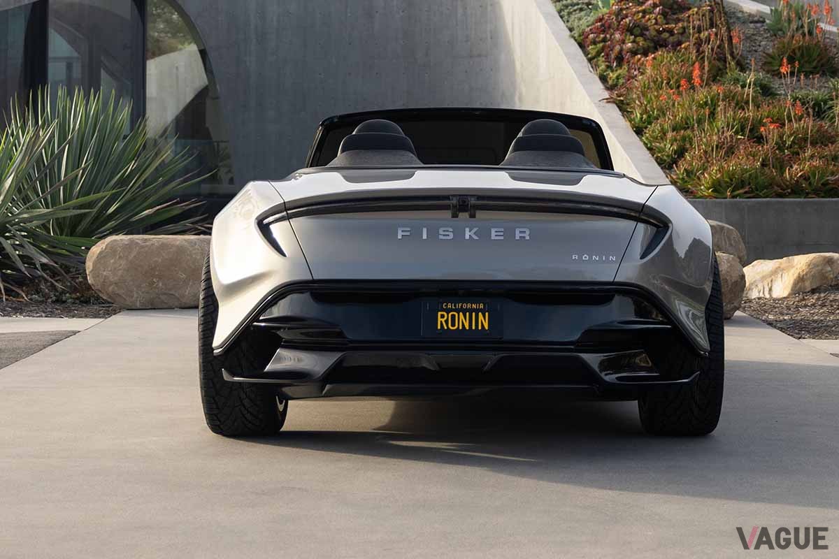 世界初公開されたフィスカーのEVスポーツカー新型「ローニン」