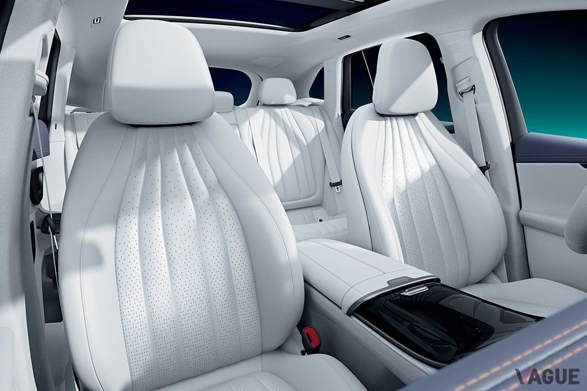 日本で登場したメルセデス・ベンツ新型「EQE350 4MATIC SUV」のインテリア